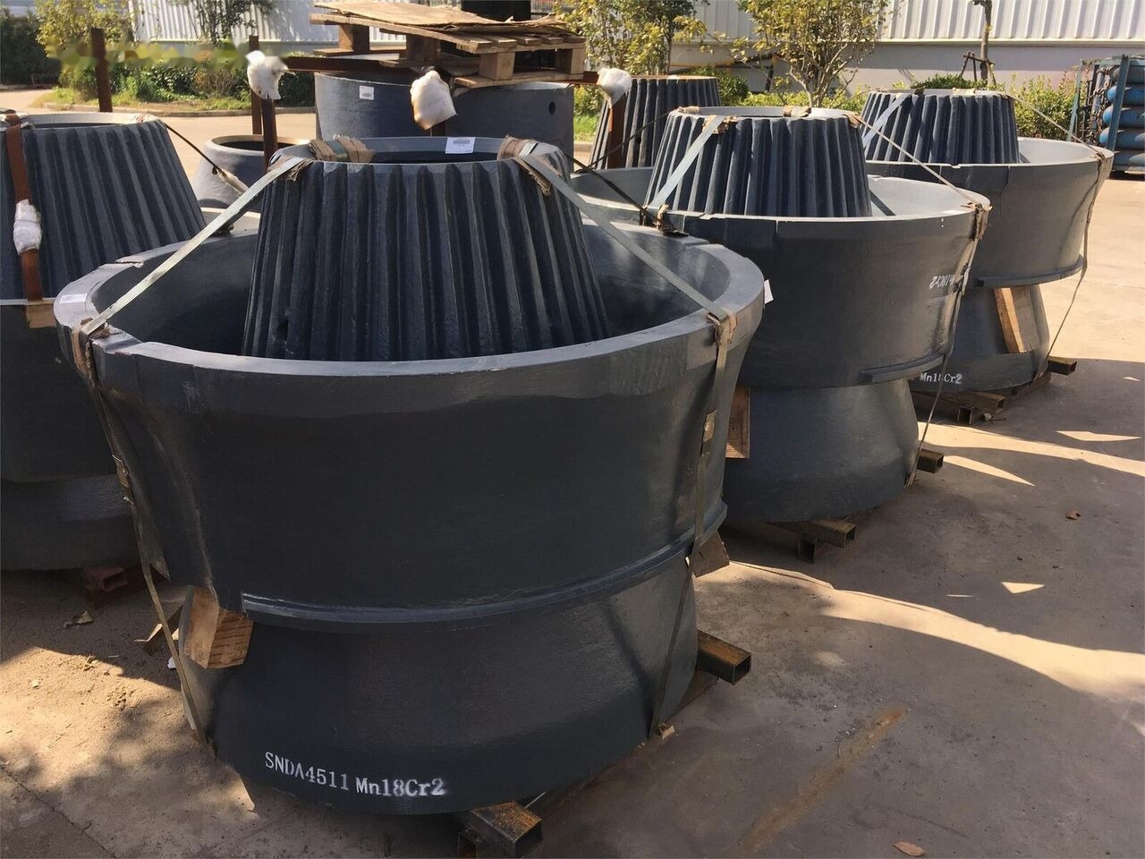 Mantle and Concave fit Sandvik CH430 for Sandvik crusher - Запчасти для Дробилок: фото 1 Mantle and Concave fit Sandvik CH430 for Sandvik crusher - Запчасти для Дробилок: фото 1