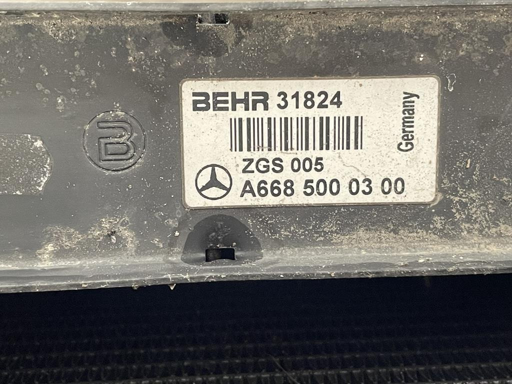 BEHR FOR MERCEDES VARIO - A 668 500 03 00 - Радиатор для Грузовиков: фото 4 BEHR FOR MERCEDES VARIO - A 668 500 03 00 - Радиатор для Грузовиков: фото 4