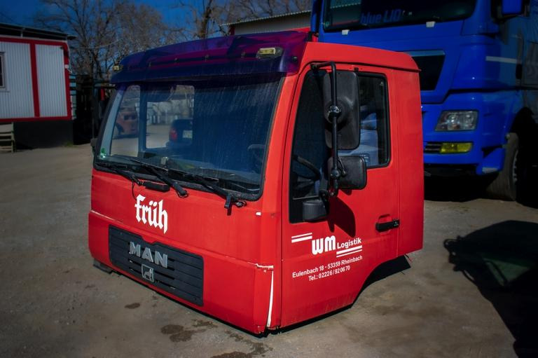 MAN L2000 - Кабина для Грузовиков: фото 1 MAN L2000 - Кабина для Грузовиков: фото 1