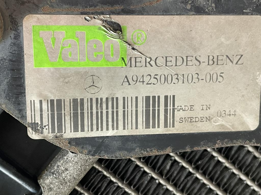 MERCEDES-BENZ ACTROS - A 942 500 31 03 - Радиатор для Грузовиков: фото 4 MERCEDES-BENZ ACTROS - A 942 500 31 03 - Радиатор для Грузовиков: фото 4