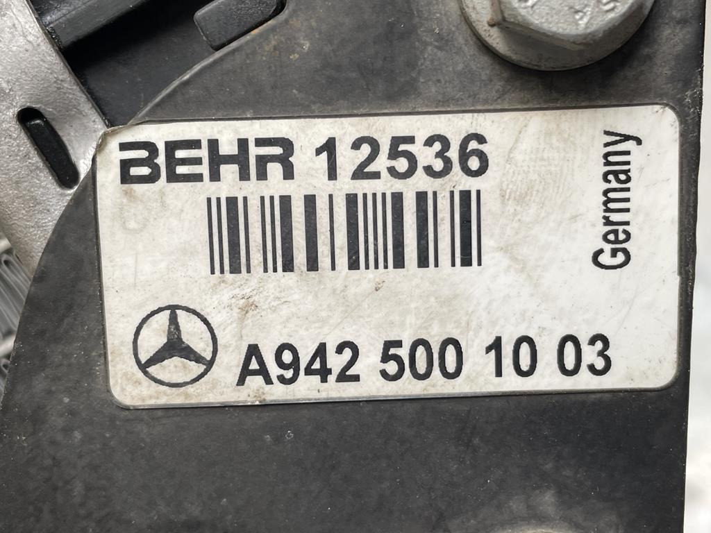 MERCEDES-BENZ ACTROS - BEHR - A 942 500 10 03 - Радиатор для Грузовиков: фото 3 MERCEDES-BENZ ACTROS - BEHR - A 942 500 10 03 - Радиатор для Грузовиков: фото 3