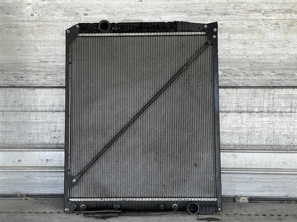 MERCEDES-BENZ ACTROS - BEHR - A 942 500 10 03 - Радиатор для Грузовиков: фото 2 MERCEDES-BENZ ACTROS - BEHR - A 942 500 10 03 - Радиатор для Грузовиков: фото 2