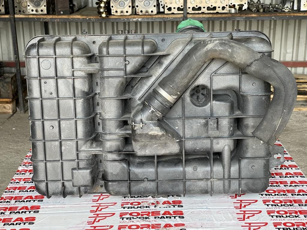 MERCEDES-BENZ ACTROS MP4 - A 960 501 41 03 - Расширительный бачок для Грузовиков: фото 2 MERCEDES-BENZ ACTROS MP4 - A 960 501 41 03 - Расширительный бачок для Грузовиков: фото 2