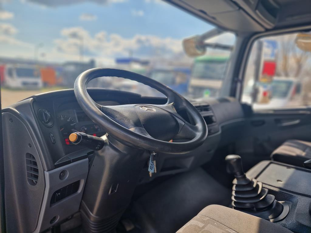 MERCEDES-BENZ ATEGO 816 - Тентованный грузовик: фото 3 MERCEDES-BENZ ATEGO 816 - Тентованный грузовик: фото 3