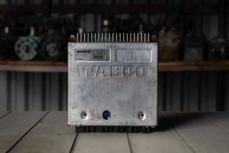 MERCEDES-BENZ EPB 4S/4M - Блок управления для Грузовиков: фото 1 MERCEDES-BENZ EPB 4S/4M - Блок управления для Грузовиков: фото 1