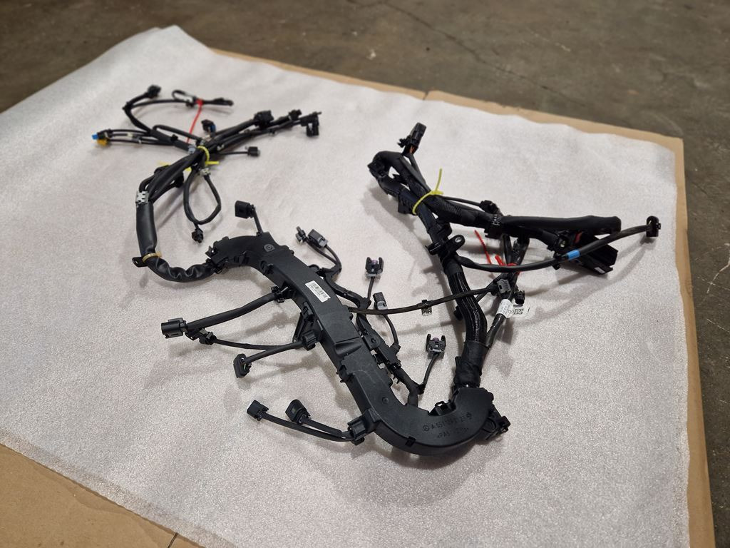 MERCEDES-BENZ SPRINTER  OM 651 - A 651 159 2525 - Кабели/ Провода для Грузовиков: фото 1 MERCEDES-BENZ SPRINTER  OM 651 - A 651 159 2525 - Кабели/ Провода для Грузовиков: фото 1