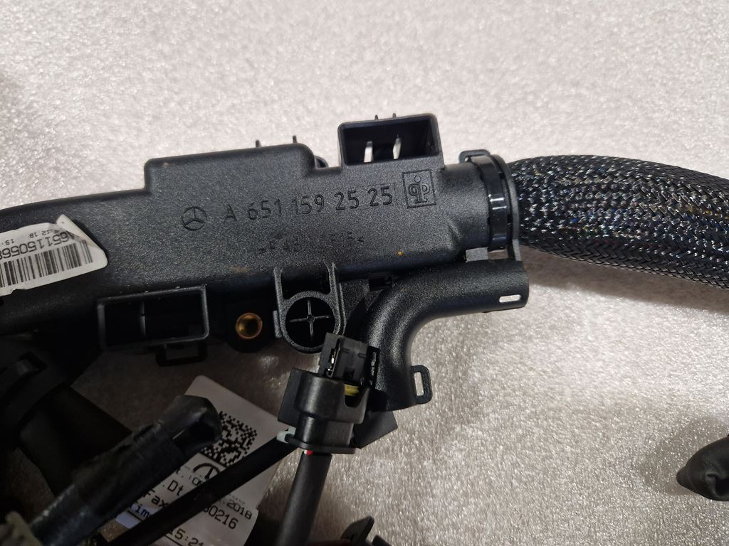 MERCEDES-BENZ SPRINTER  OM 651 - A 651 159 2525 - Кабели/ Провода для Грузовиков: фото 4 MERCEDES-BENZ SPRINTER  OM 651 - A 651 159 2525 - Кабели/ Провода для Грузовиков: фото 4