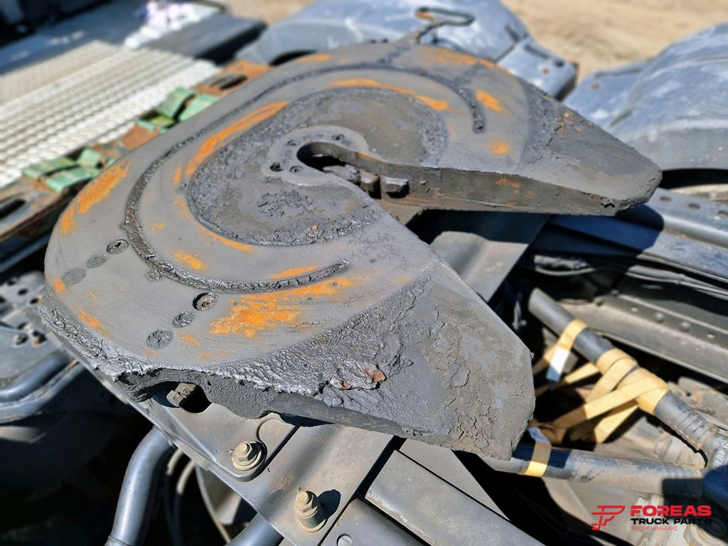 Тягач MAN TGX 26.500 6X2 EURO 6C – FOR SPARE PARTS: фото 9