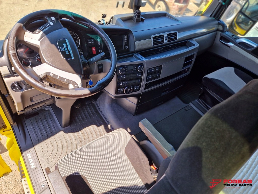 Тягач MAN TGX 26.500 6X2 EURO 6C – FOR SPARE PARTS: фото 21