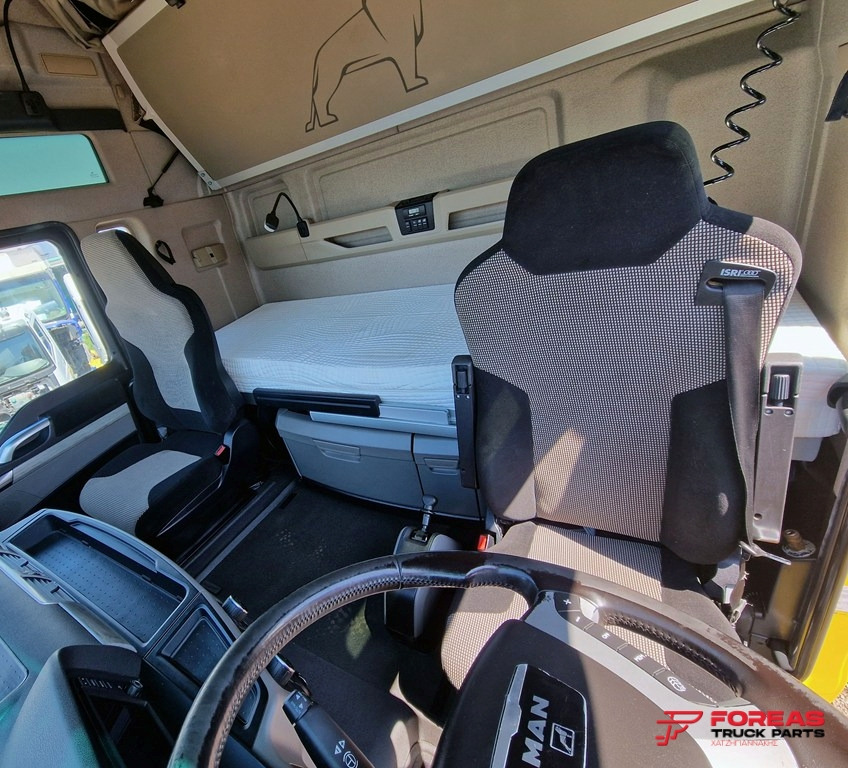 Тягач MAN TGX 26.500 6X2 EURO 6C – FOR SPARE PARTS: фото 28
