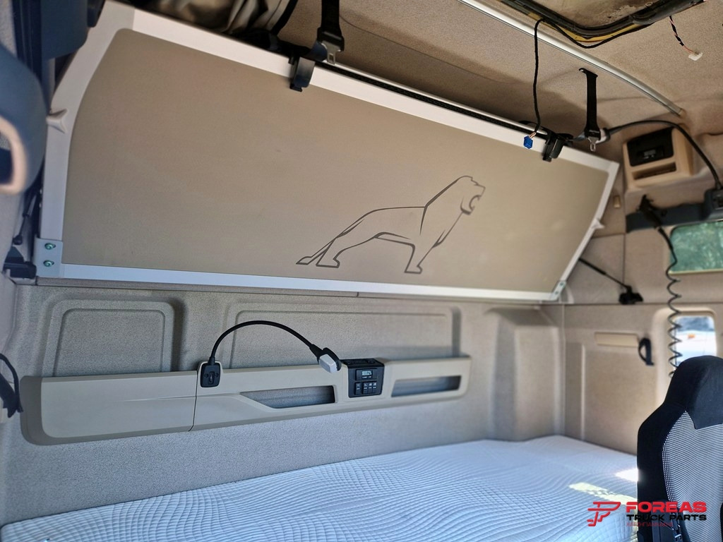 Тягач MAN TGX 26.500 6X2 EURO 6C – FOR SPARE PARTS: фото 35