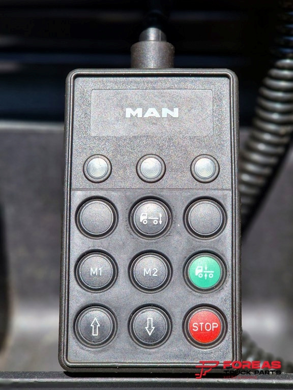 Тягач MAN TGX 26.500 6X2 EURO 6C – FOR SPARE PARTS: фото 33