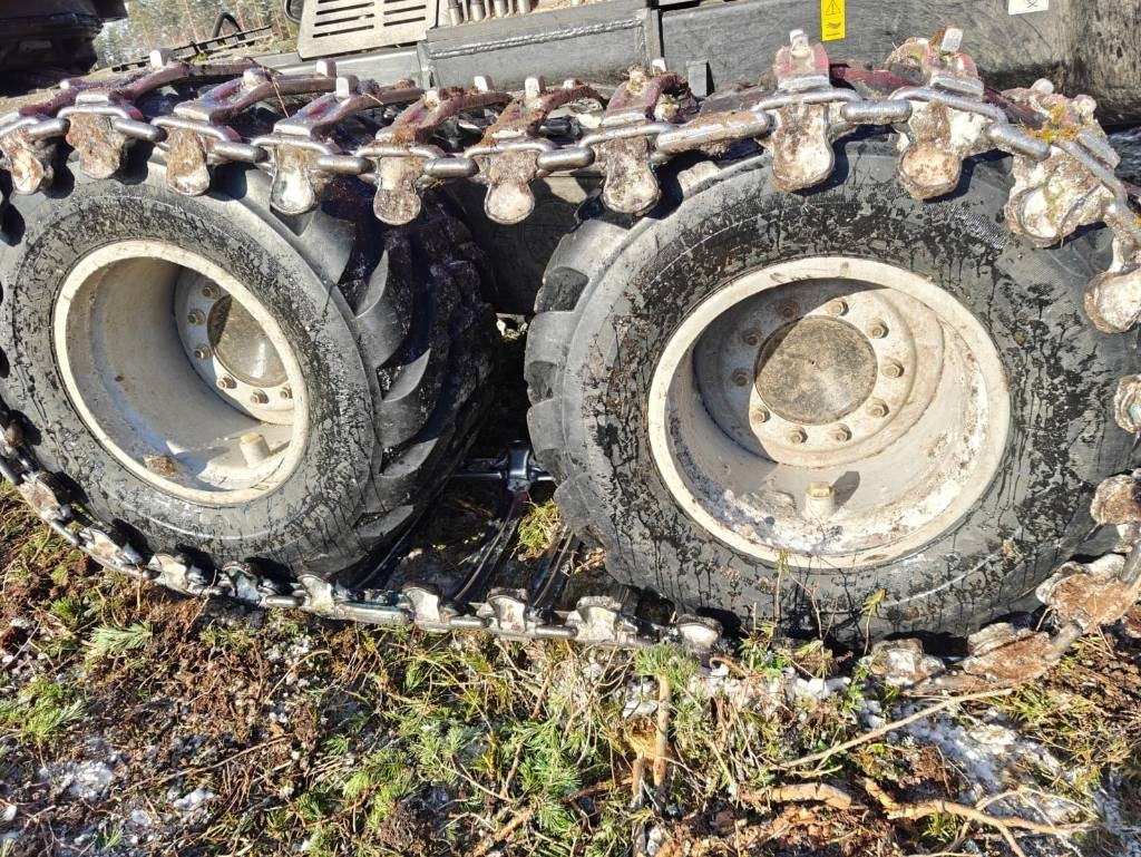 Харвестер Komatsu 931 XC: фото 26 Харвестер Komatsu 931 XC: фото 26