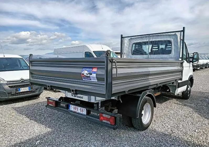 Iveco 35C13, 35C12, 35C14, 35C15 - Малотоннажный самосвал: фото 4 Iveco 35C13, 35C12, 35C14, 35C15 - Малотоннажный самосвал: фото 4