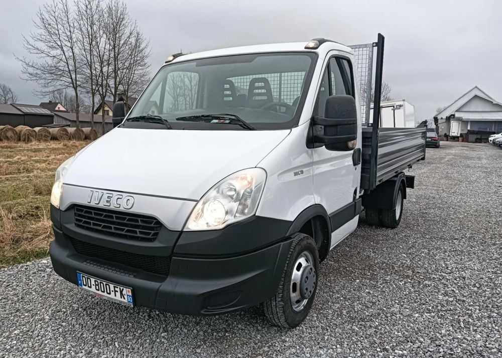 Iveco 35C13, 35C12, 35C15 - Малотоннажный самосвал: фото 4 Iveco 35C13, 35C12, 35C15 - Малотоннажный самосвал: фото 4
