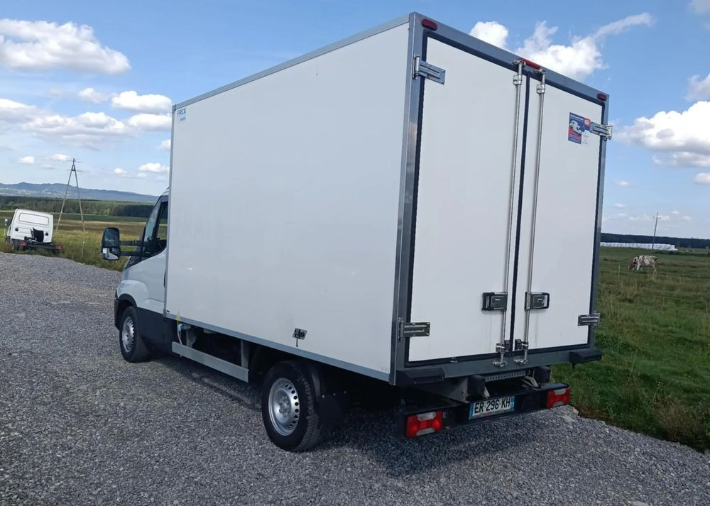 Iveco 35S16, 35S15, 35S14, 35S13, 35C13, 35C14 - Фургон-рефрижератор: фото 5 Iveco 35S16, 35S15, 35S14, 35S13, 35C13, 35C14 - Фургон-рефрижератор: фото 5