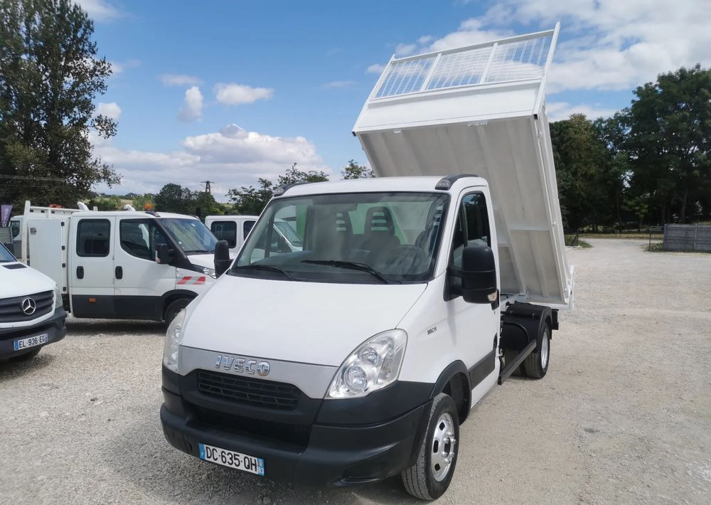Iveco Daily 35C11 Kiper wywrotka Hak Bliźniak sprowadzony 35C12 - Малотоннажный самосвал: фото 1 Iveco Daily 35C11 Kiper wywrotka Hak Bliźniak sprowadzony 35C12 - Малотоннажный самосвал: фото 1