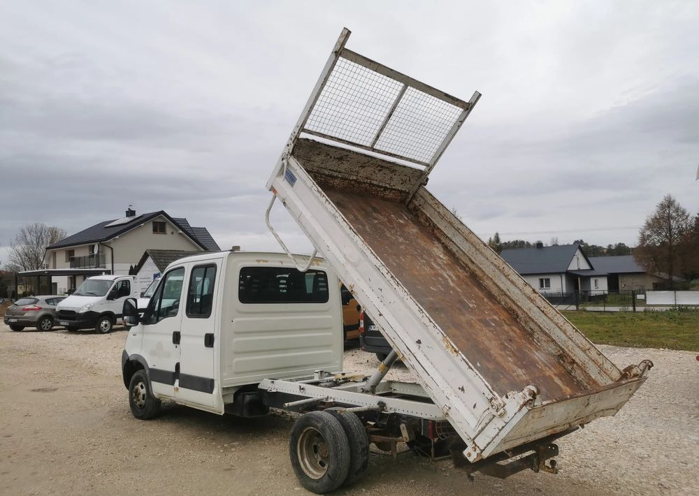 Iveco Daily 35C15 Brygadówka 3.0 - 150KM wywrotka Klimatyzacja Dubel hak kiper doka - Малотоннажный самосвал: фото 5 Iveco Daily 35C15 Brygadówka 3.0 - 150KM wywrotka Klimatyzacja Dubel hak kiper doka - Малотоннажный самосвал: фото 5
