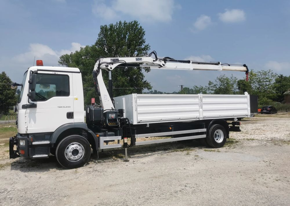 MAN TGM 15.240 Żuraw HDS HIAB + kiper wywrotka + Płyta czołowa Mały przebieg Klima - Самосвал: фото 1 MAN TGM 15.240 Żuraw HDS HIAB + kiper wywrotka + Płyta czołowa Mały przebieg Klima - Самосвал: фото 1