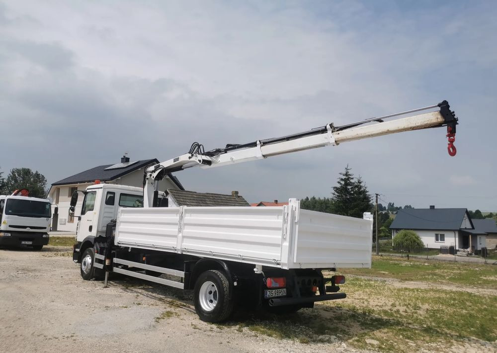 MAN TGM 15.240 Żuraw HDS HIAB + kiper wywrotka + Płyta czołowa Mały przebieg Klima - Самосвал: фото 3 MAN TGM 15.240 Żuraw HDS HIAB + kiper wywrotka + Płyta czołowa Mały przebieg Klima - Самосвал: фото 3