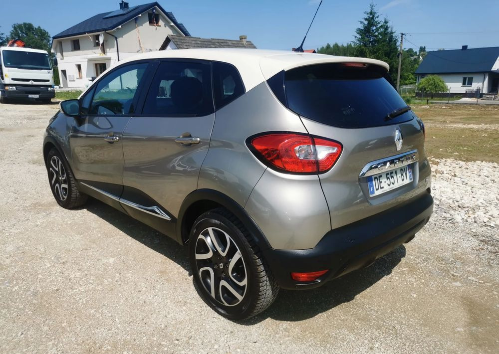 Внедорожник Renault Captur 0.9 Energy TCe Intens: фото 6 Внедорожник Renault Captur 0.9 Energy TCe Intens: фото 6