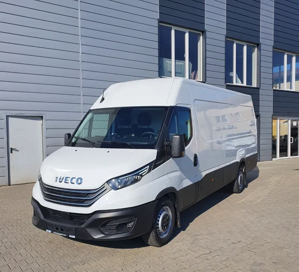 IVECO Daily 35S18 - Цельнометаллический фургон: фото 1 IVECO Daily 35S18 - Цельнометаллический фургон: фото 1