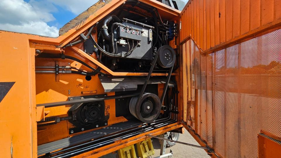 Doppstadt Ak 510 Bj 2014 mit nur 5.250 BH - Шредер промышленный: фото 5 Doppstadt Ak 510 Bj 2014 mit nur 5.250 BH - Шредер промышленный: фото 5