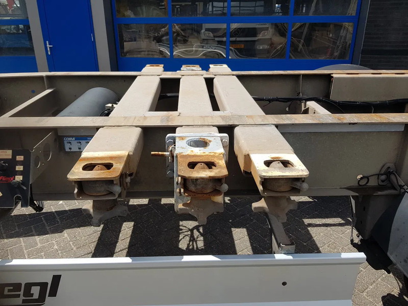 Полуприцеп-контейнеровоз/ Сменный кузов Fliegl SDS 380 MULTI BPW Disc Lift axle: фото 10