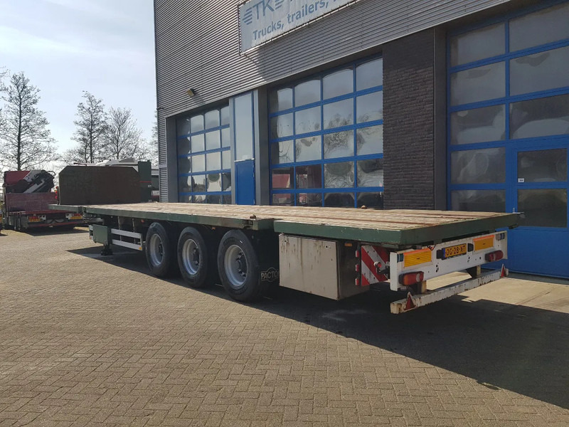 Pacton T3-001 Twistlocks Very good tires - Полуприцеп бортовой/ Платформа: фото 4 Pacton T3-001 Twistlocks Very good tires - Полуприцеп бортовой/ Платформа: фото 4