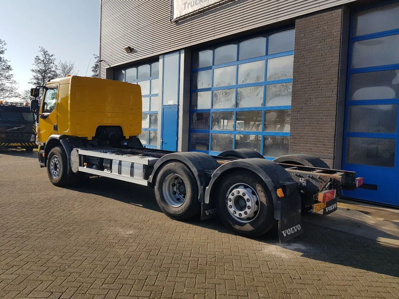 Volvo FE 300 EEV 6X2 Retarder Pto 234.000 KM TÜV - Грузовик-шасси: фото 4 Volvo FE 300 EEV 6X2 Retarder Pto 234.000 KM TÜV - Грузовик-шасси: фото 4