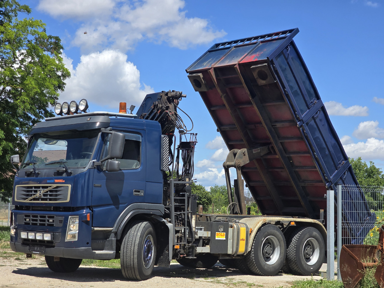 VOLVO FM 420 6X4 / KIPPER / CRANE HMF 1823 K4 - Самосвал, Автоманипулятор: фото 5 VOLVO FM 420 6X4 / KIPPER / CRANE HMF 1823 K4 - Самосвал, Автоманипулятор: фото 5