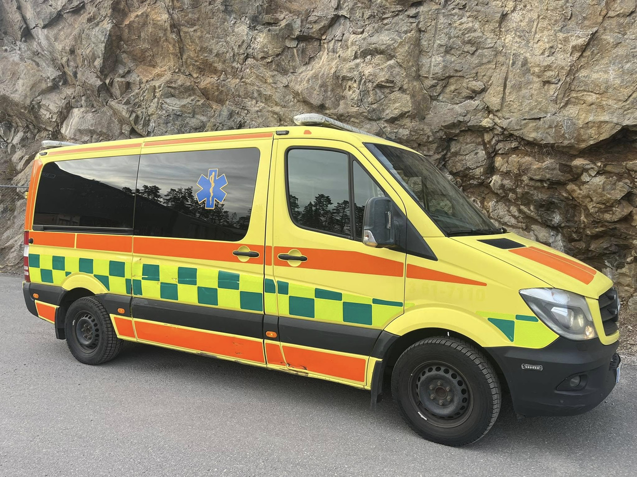 Mercedes-Benz Sprinter 319 - AMBULANCE / Krankenwagen / Швидка допомога - Машина скорой помощи: фото 1 Mercedes-Benz Sprinter 319 - AMBULANCE / Krankenwagen / Швидка допомога - Машина скорой помощи: фото 1