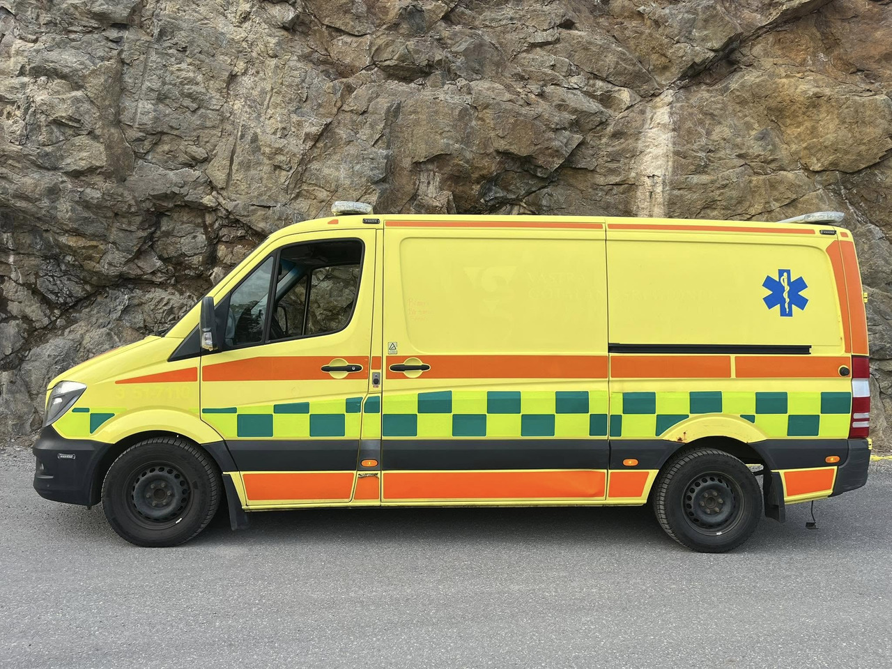 Mercedes-Benz Sprinter 319 - AMBULANCE / Krankenwagen / Швидка допомога - Машина скорой помощи: фото 4 Mercedes-Benz Sprinter 319 - AMBULANCE / Krankenwagen / Швидка допомога - Машина скорой помощи: фото 4