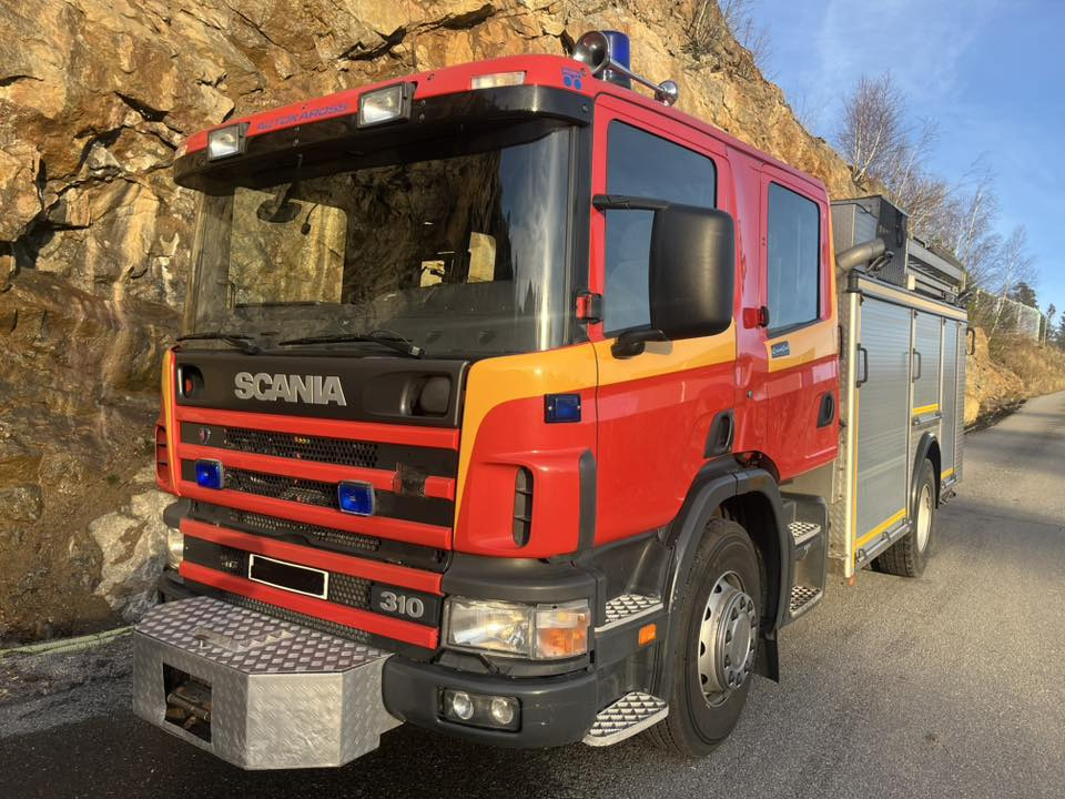 SCANIA P94GB 4x2 NZ310 - Fire engine - RESERVERAD !! - Пожарная машина: фото 1 SCANIA P94GB 4x2 NZ310 - Fire engine - RESERVERAD !! - Пожарная машина: фото 1