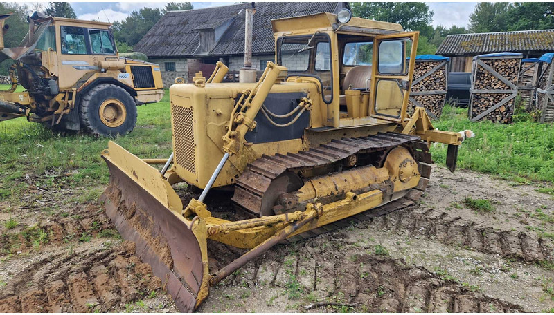 Caterpillar D4D - Бульдозер: фото 1 Caterpillar D4D - Бульдозер: фото 1