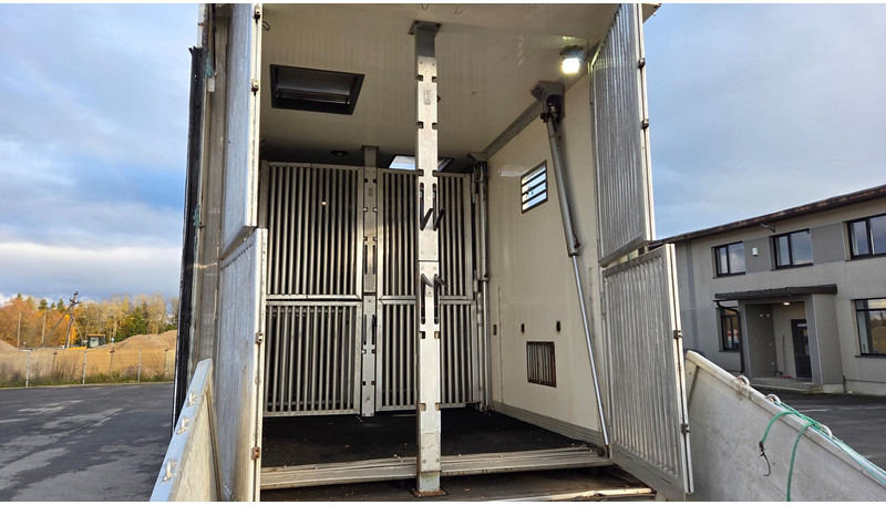 Грузовик для перевозки животных Scania R420 6X2: фото 11