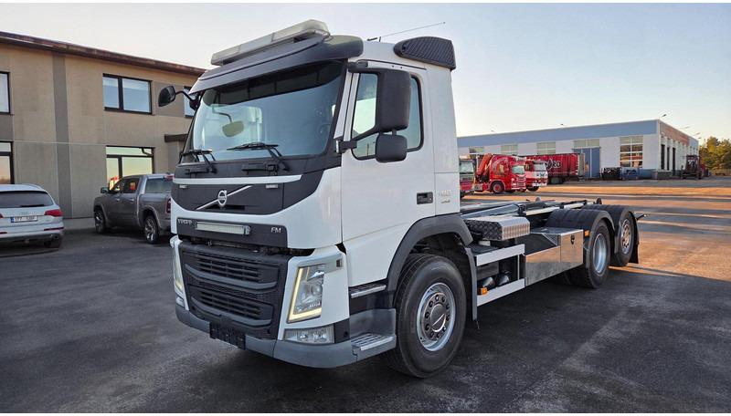 Volvo FM410 6X2*4 - Крюковой мультилифт: фото 1 Volvo FM410 6X2*4 - Крюковой мультилифт: фото 1