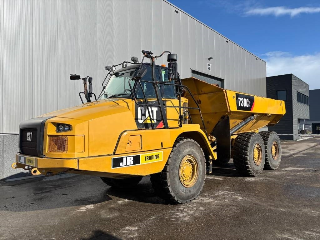 CAT 730 C2 (Tailgate) - Сочленённый самосвал: фото 2 CAT 730 C2 (Tailgate) - Сочленённый самосвал: фото 2