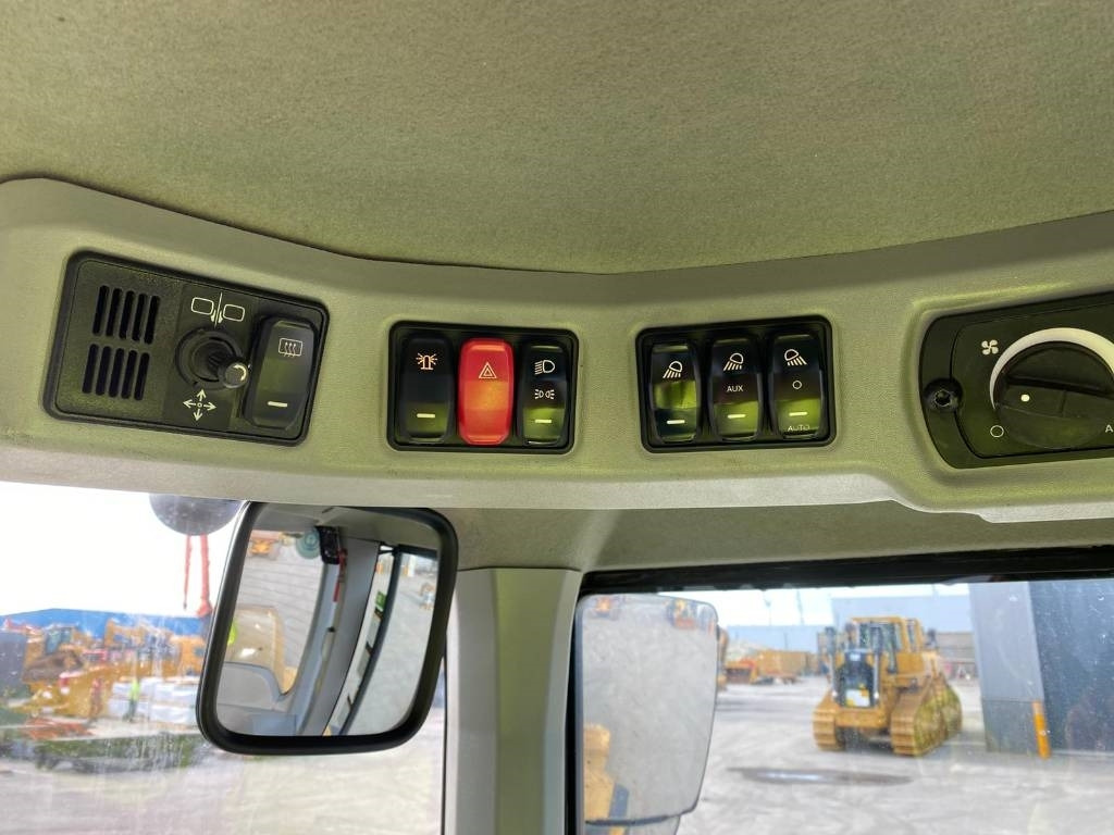 CAT 938 M (Bucket + Forks)  в лизинг CAT 938 M (Bucket + Forks): фото 15