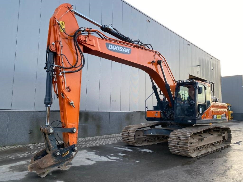 Doosan DX 300 LC-7 - Гусеничный экскаватор: фото 2 Doosan DX 300 LC-7 - Гусеничный экскаватор: фото 2