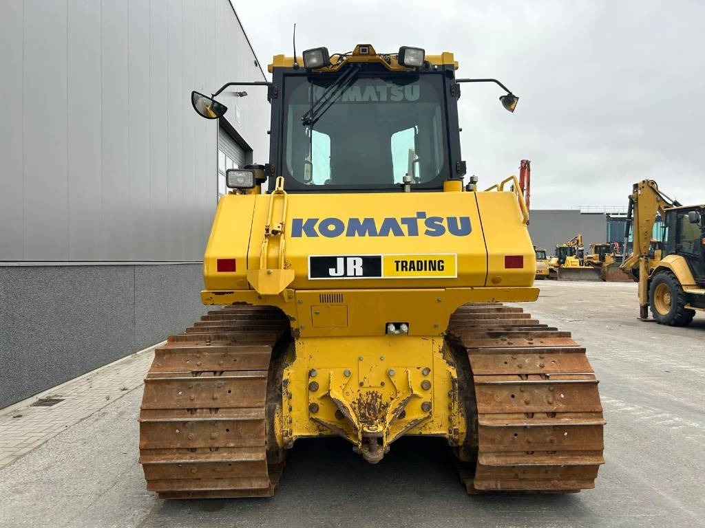 Komatsu D 65 WX-18 - Бульдозер: фото 4 Komatsu D 65 WX-18 - Бульдозер: фото 4