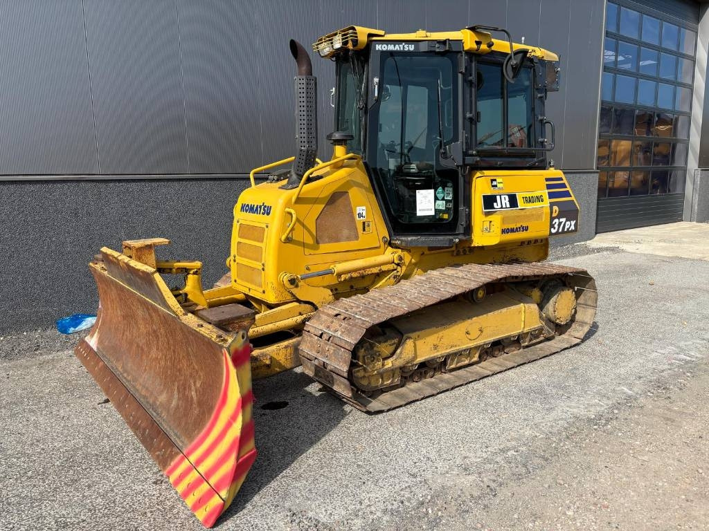 Komatsu D37 PX-23  - Бульдозер: фото 1 Komatsu D37 PX-23  - Бульдозер: фото 1
