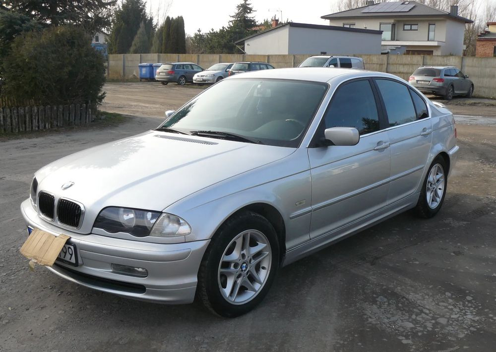 BMW Seria 3 320i - Седан: фото 3 BMW Seria 3 320i - Седан: фото 3