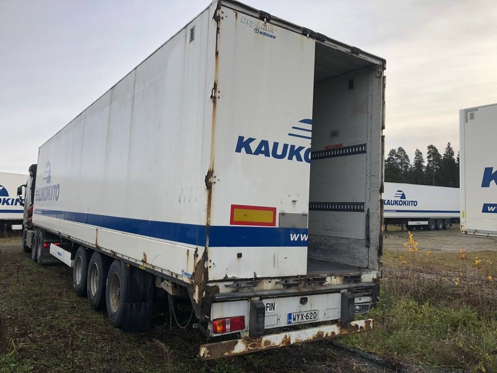 Krone 3 aks. Vahva lumikatto, tuuletus, HYVÄ VARASTO - Полуприцеп-фургон: фото 4 Krone 3 aks. Vahva lumikatto, tuuletus, HYVÄ VARASTO - Полуприцеп-фургон: фото 4