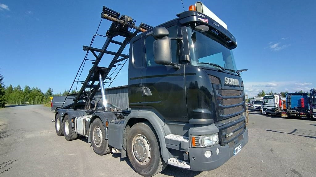 Scania R490 8x4 multilift vaijerilaite,napaperät - Портальный бункеровоз: фото 1 Scania R490 8x4 multilift vaijerilaite,napaperät - Портальный бункеровоз: фото 1