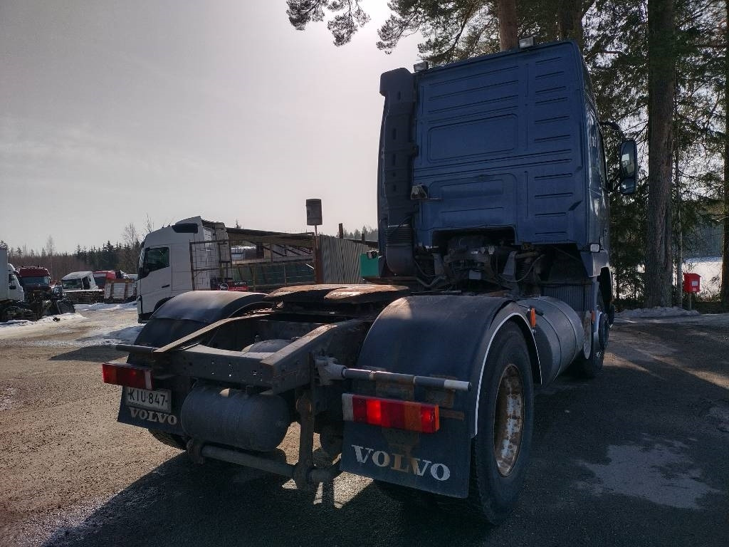 Volvo FH12 kanttilamppu veturi - Тягач: фото 3 Volvo FH12 kanttilamppu veturi - Тягач: фото 3