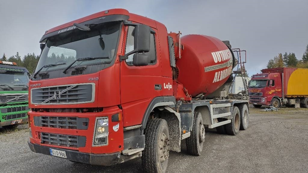 Volvo FM9 8x4 full steel,manual, mixer - Грузовик-цистерна: фото 1 Volvo FM9 8x4 full steel,manual, mixer - Грузовик-цистерна: фото 1