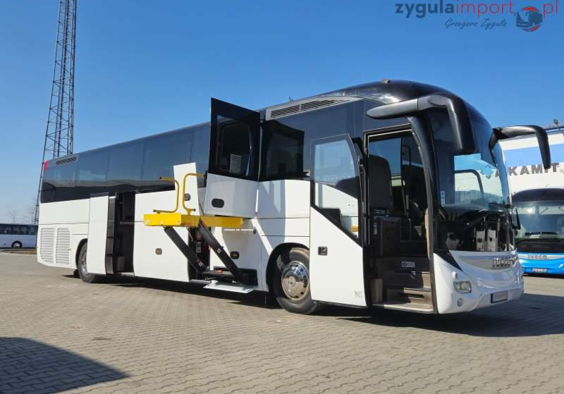 Туристический автобус Iveco MAGELYS / SPROWADZONY / WINDA / EURO 6: фото 1