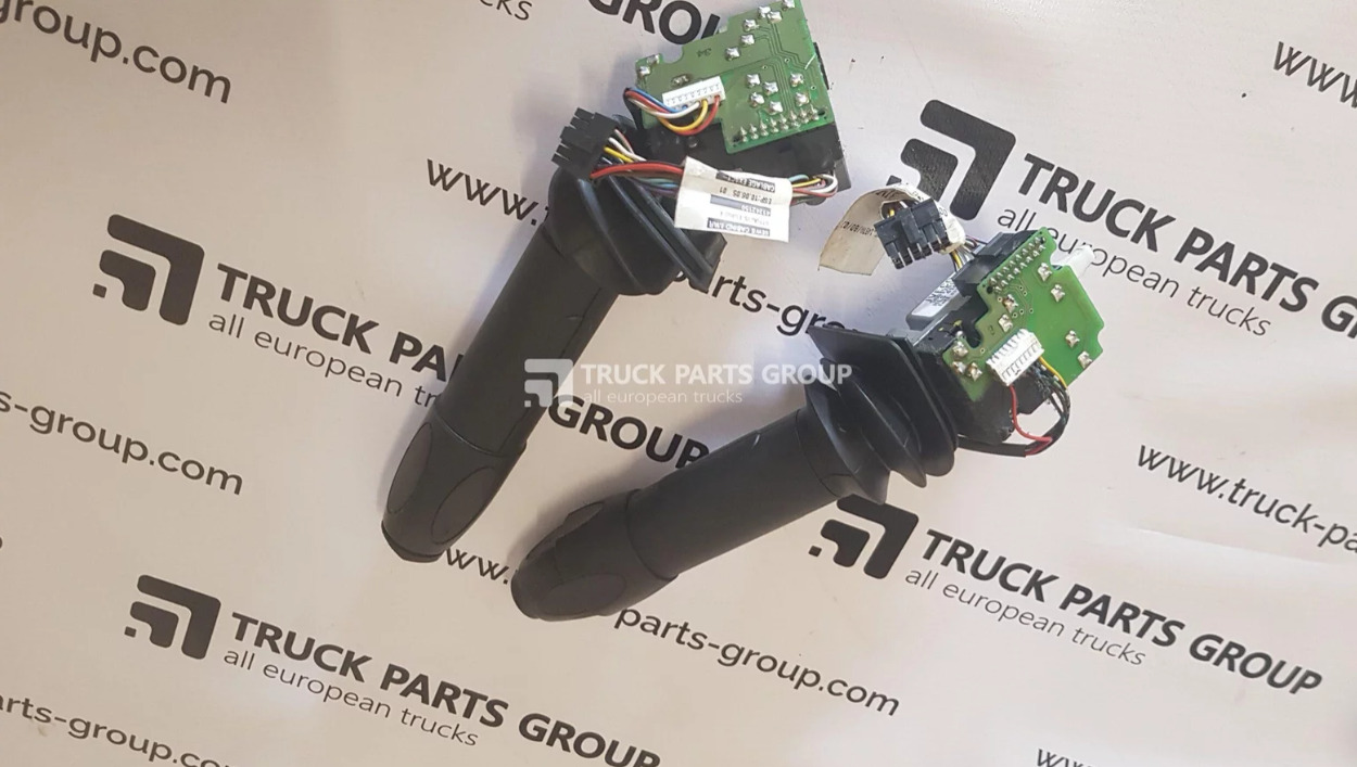 IVECO IVECO STRALIS EURO6 understeering switch control units 41223123, 5801781371, 5801781376, 5802518451. - Подрулевой переключатель для Грузовиков: фото 2 IVECO IVECO STRALIS EURO6 understeering switch control units 41223123, 5801781371, 5801781376, 5802518451. - Подрулевой переключатель для Грузовиков: фото 2