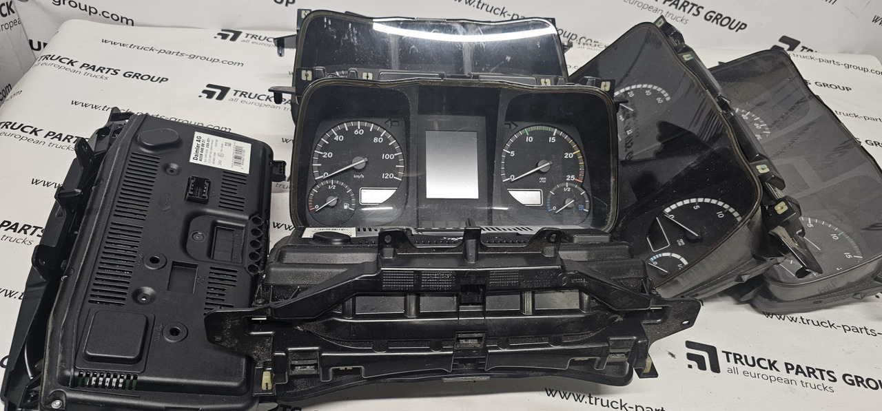 MERCEDES-BENZ Actros MP4 instrument panel, dashboard, EURO6, 0084465521 - Приборная панель для Грузовиков: фото 2 MERCEDES-BENZ Actros MP4 instrument panel, dashboard, EURO6, 0084465521 - Приборная панель для Грузовиков: фото 2